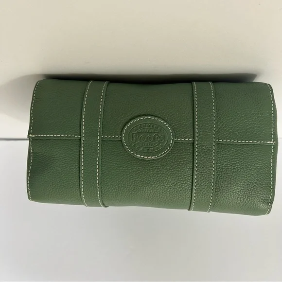 Roots Canada - Mini Banff Bag Tribe in green. Missing strap. - Picture 3 of 12